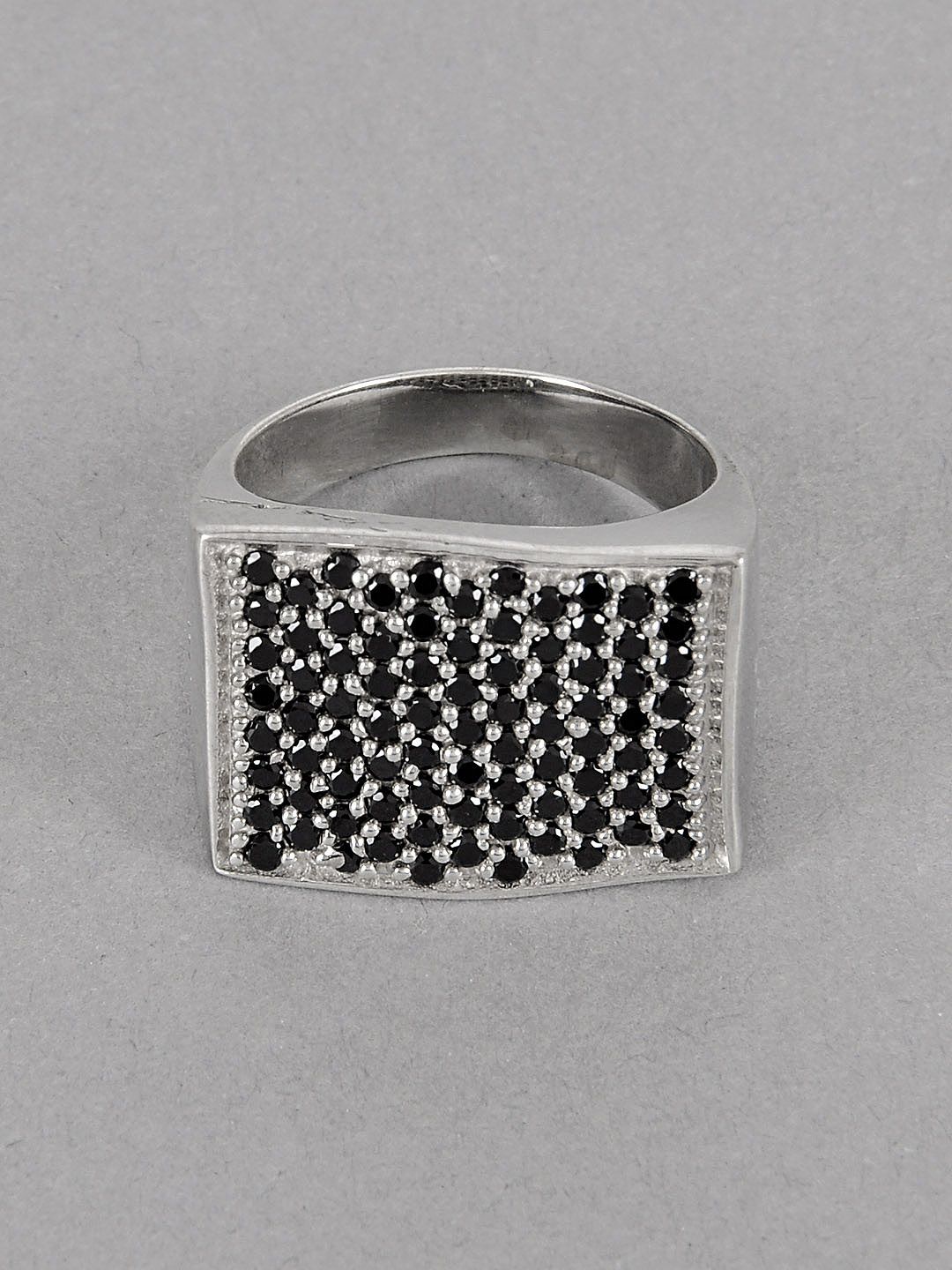 LenciaSterlingSilverRing-8bc62ea5e6579318ebd871c6d75eed9c