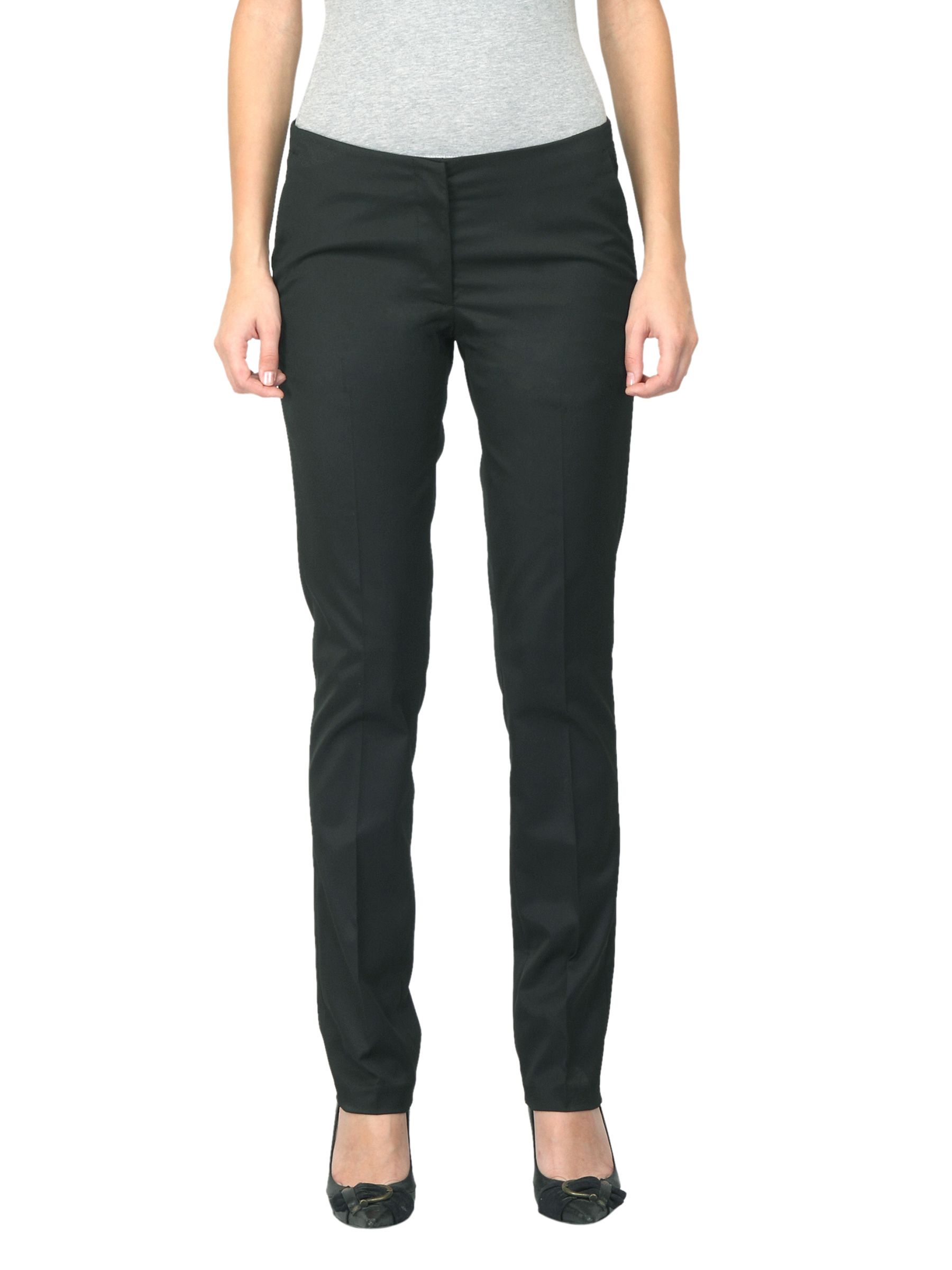ArrowWomanBlackTrousers-9be25a2465da51bf76d1768167bc6604