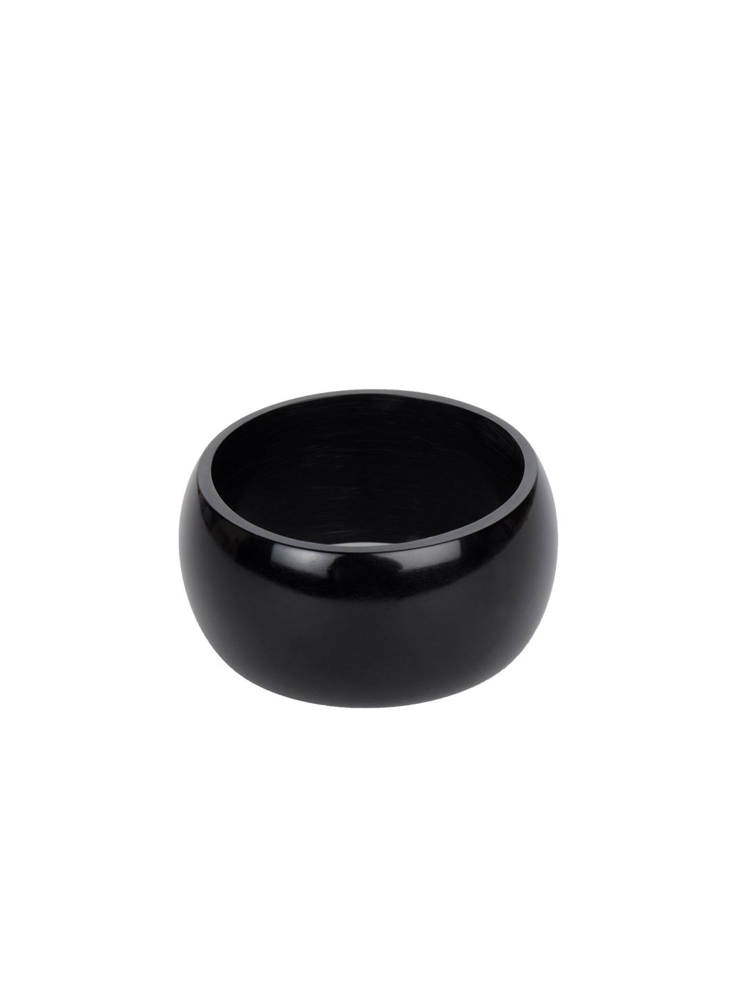 AllenSollyWomanBlackBangle-e6266acfa8d8f4a9129e1989de2ea60a